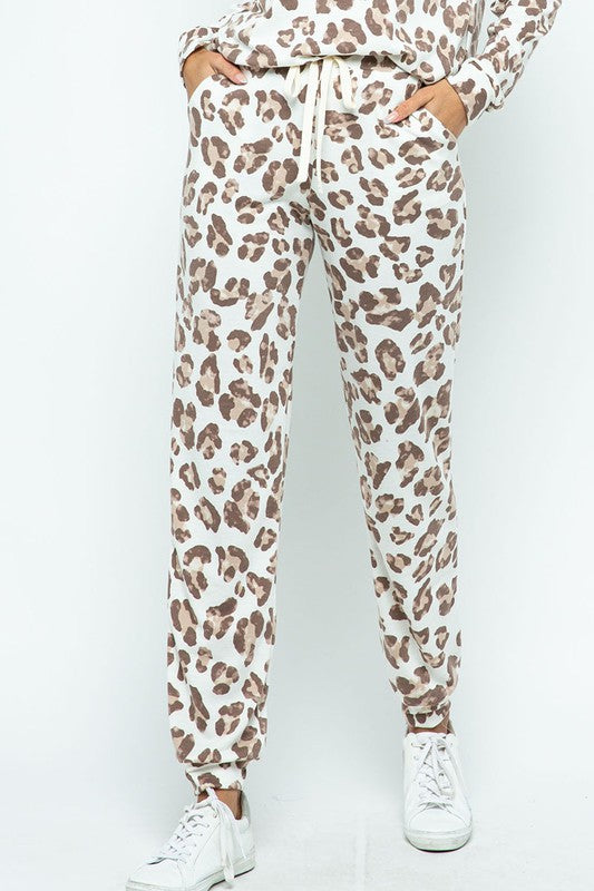 Ivory Leopard Joggers – The Blu Flamingo Boutique