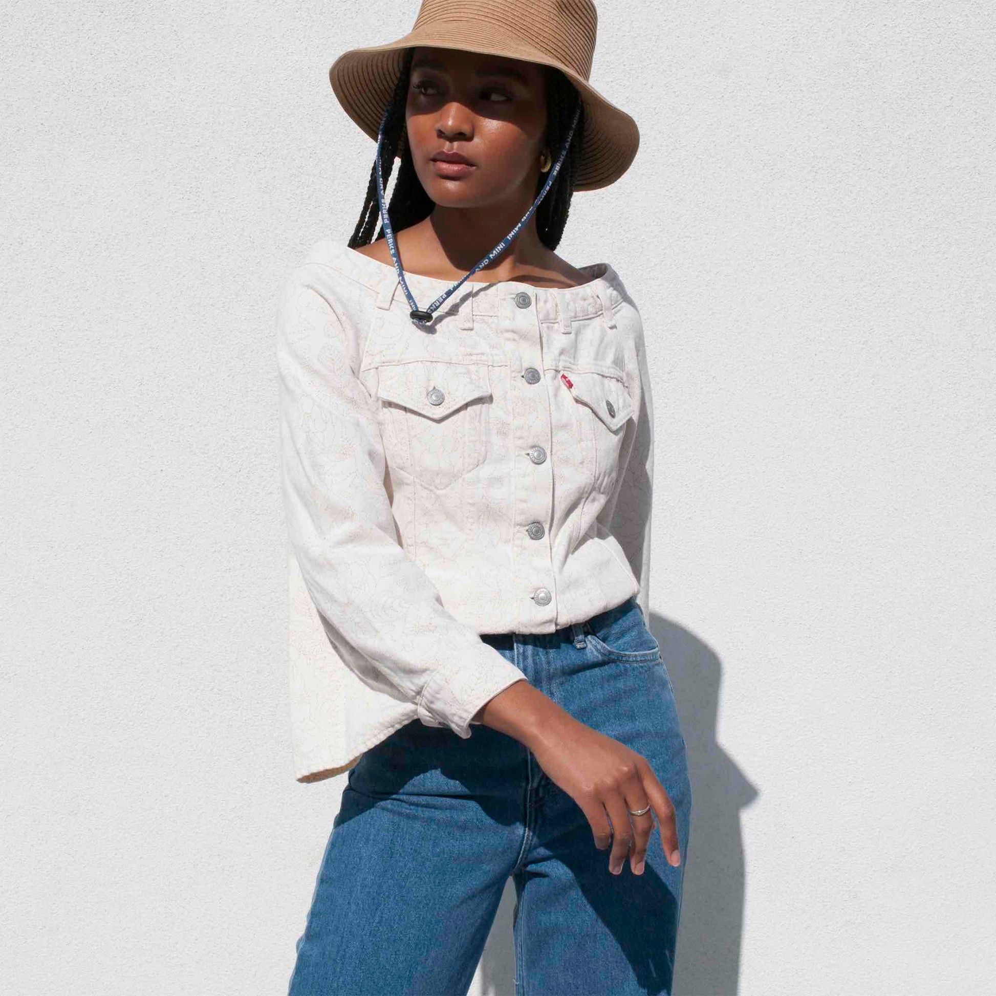 GANNI x Levi's Off Shoulder Printed Denim Jacket - Nature