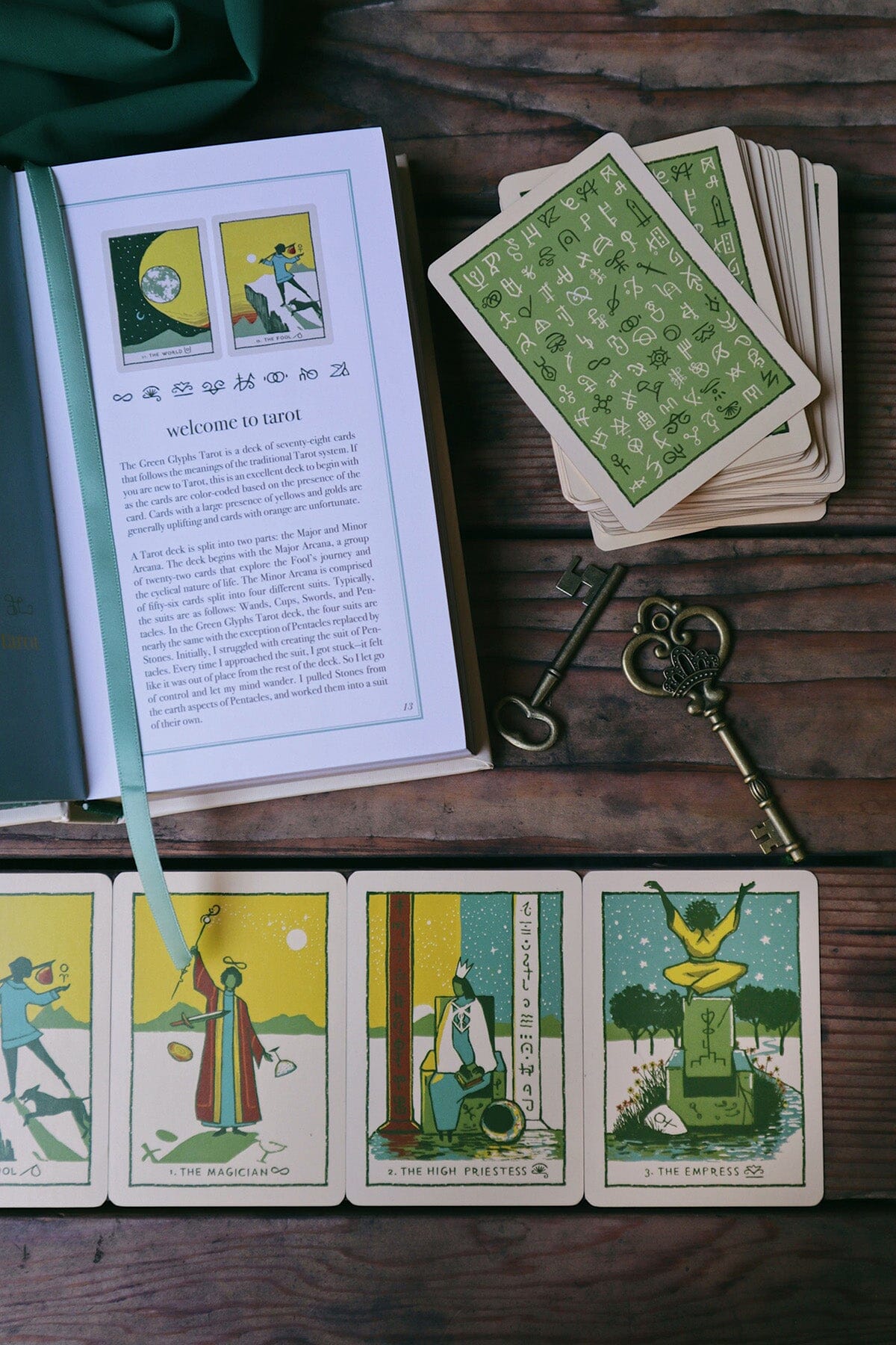Green Glyphs Lenormand - Back Green Glyphs on Kickstarter – Prisma 