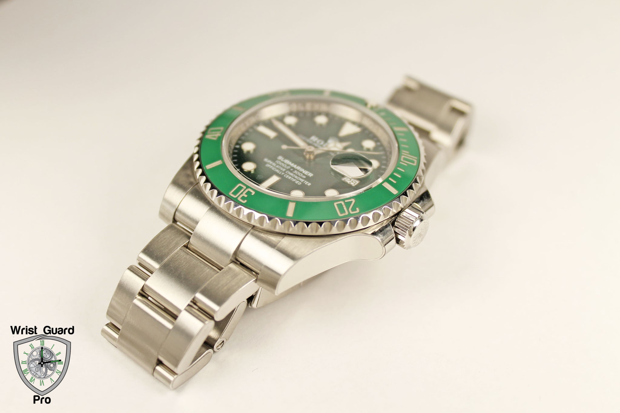 rolex submariner date wrist