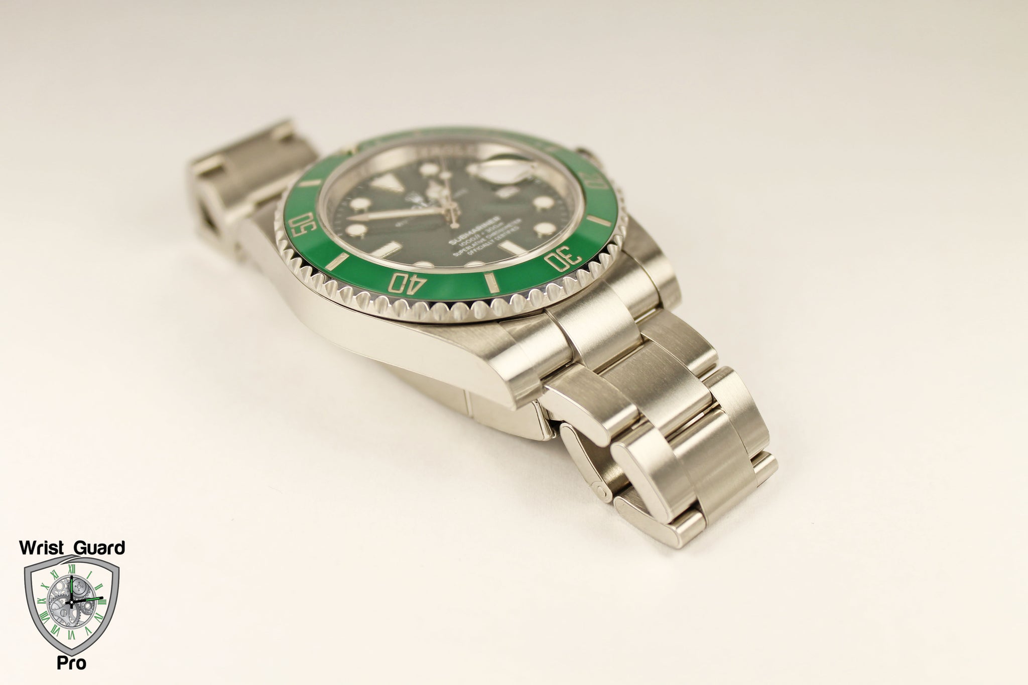 rolex submariner date wrist