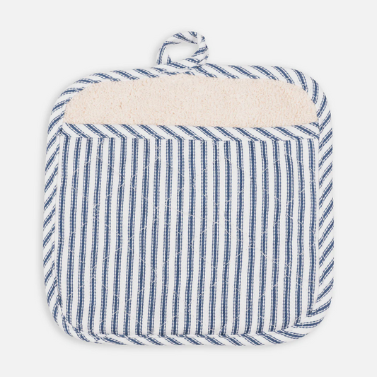 https://cdn.shopify.com/s/files/1/0221/4876/products/MetroStripe-Potholders-Blue_1296x_bc641ba9-391a-4a04-a26b-12bbd68792f3.png?v=1661720303&width=533