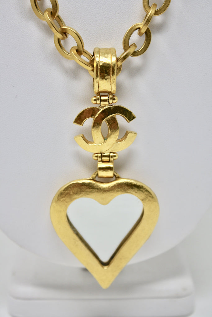 heart chanel necklace