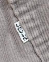 Levi's White-Label-Cord mit weißer Lasche
