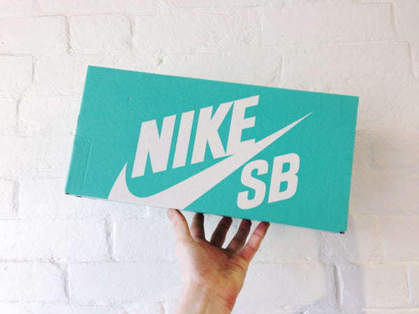 nike sb teal box