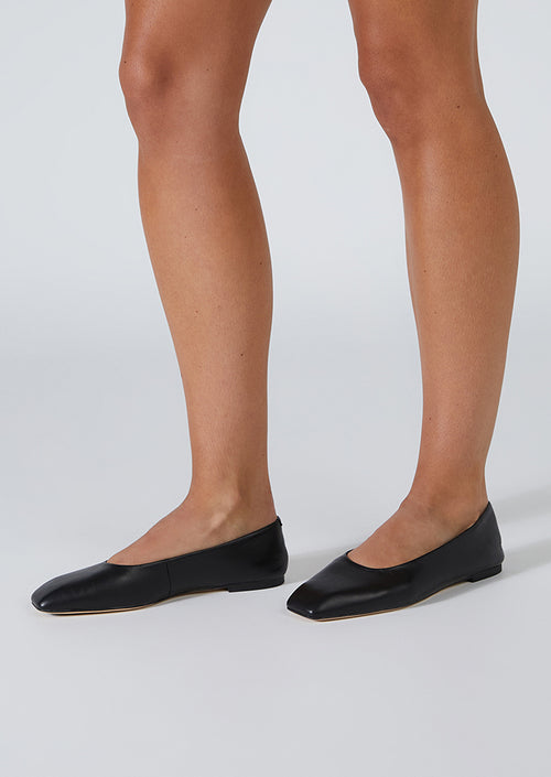 Benji Black Venice Flats