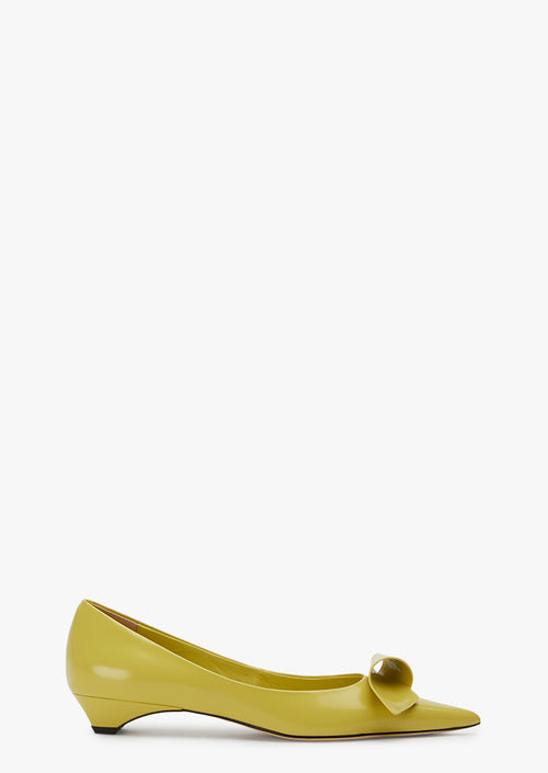 Essence Mustard Hi Shine Flats