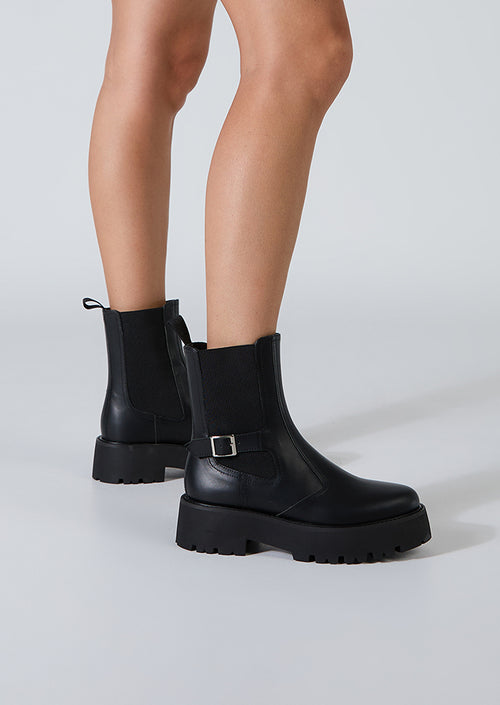 Maveric Black Turin Ankle Boots