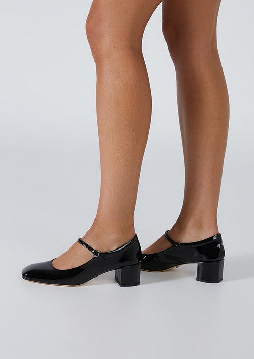 Wynnie Black Patent Heels