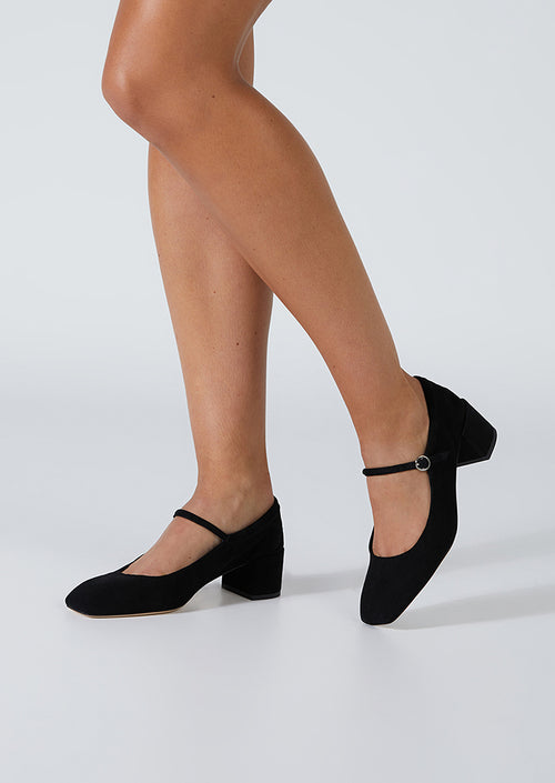 Wynnie Black Suede Heels