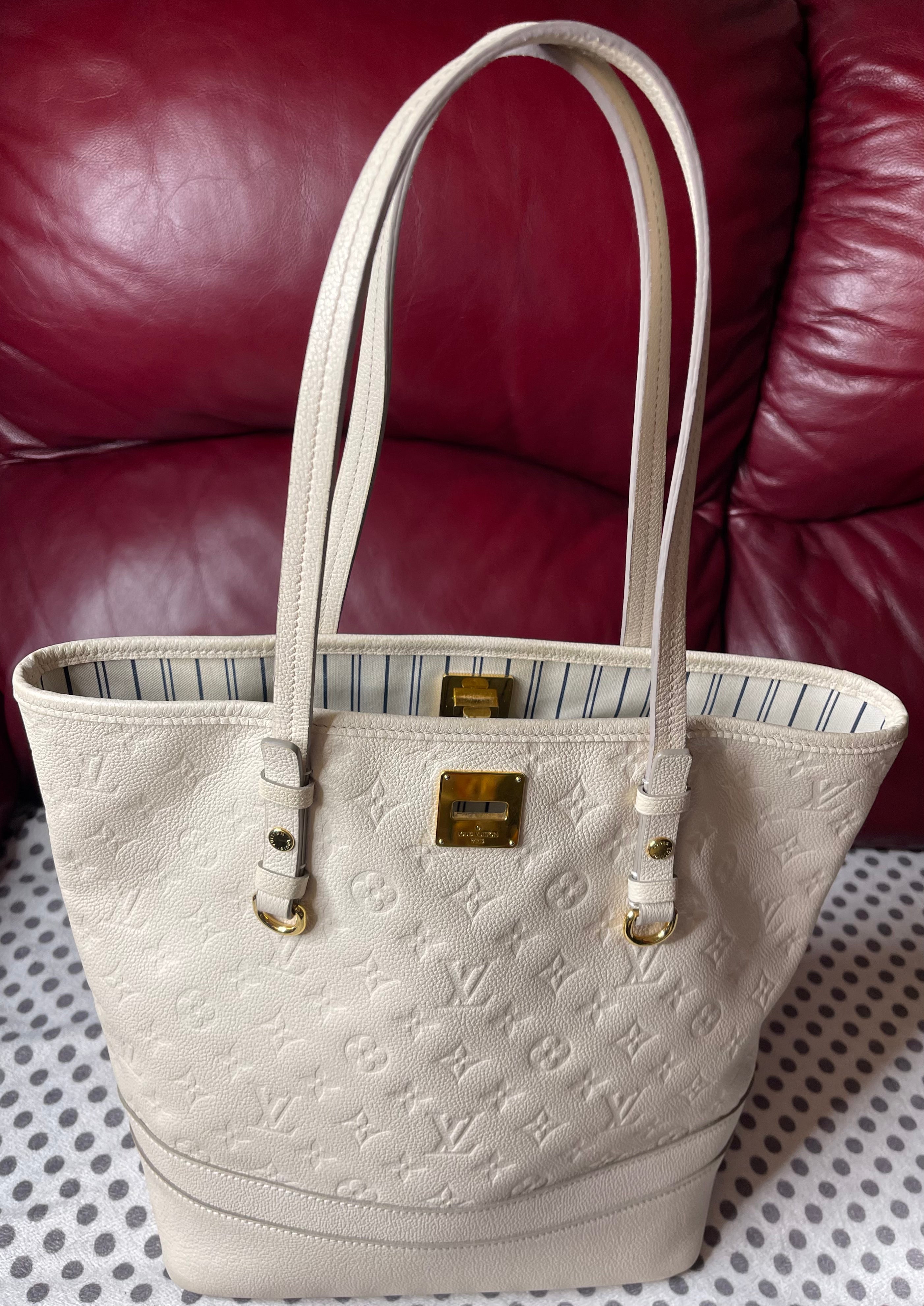 Louis Vuitton Women's Dune Monogram Mini Lin Bucket PM Bag