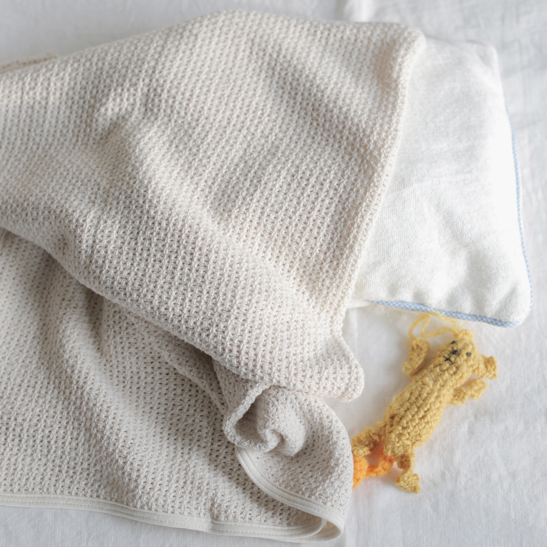 Little Turtle Baby Organic Cotton Baby Blanket - White | Biome