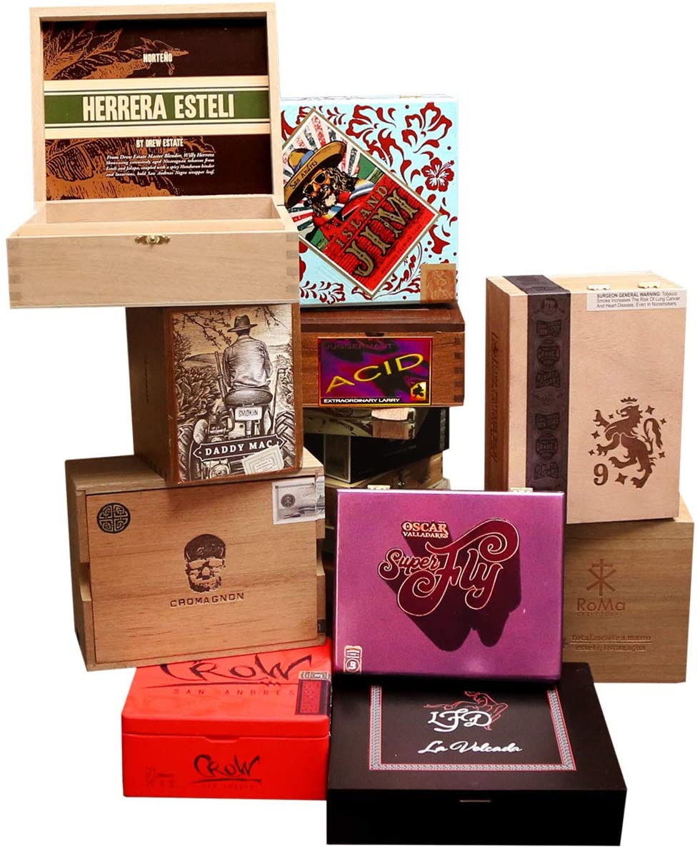 Empty wooden cigar boxes for crafts