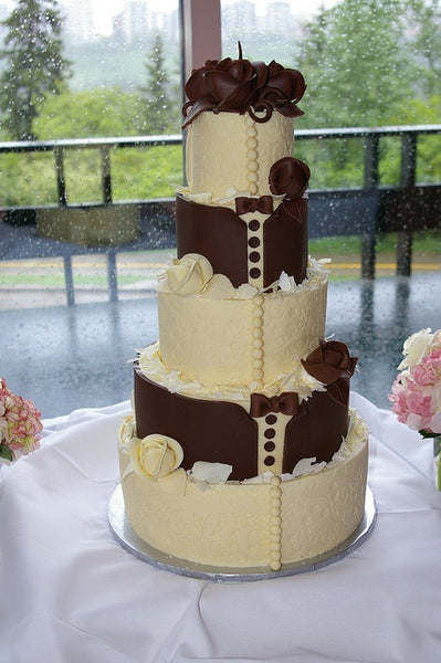 Chocolate Bride & Groom Wedding Cake