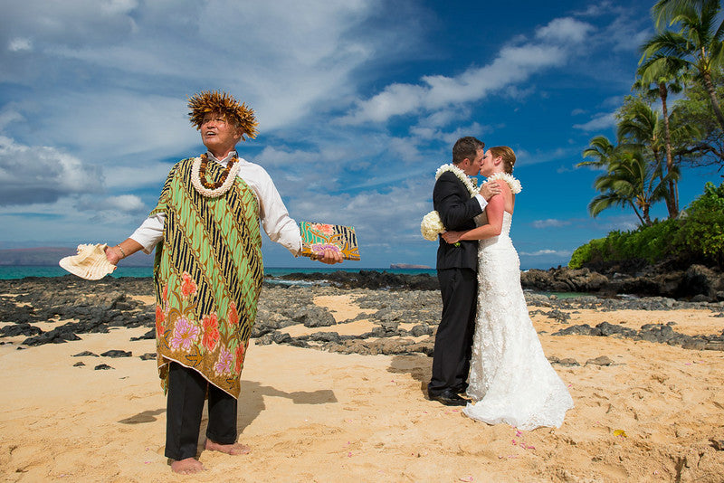 Wiki Wiki Quick Maui Beach Wedding Maui S Paradise Dream Wedding