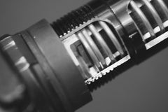 how does the ar-15 buffer system work
