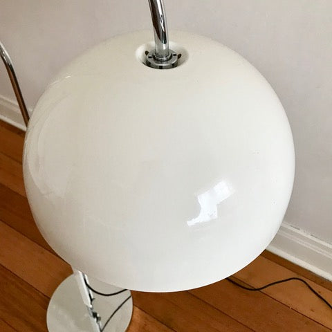 German Curved Floor Lamp by Kontakt-Werkstätten