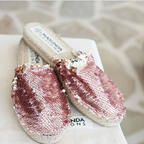 Flat bridal shoes