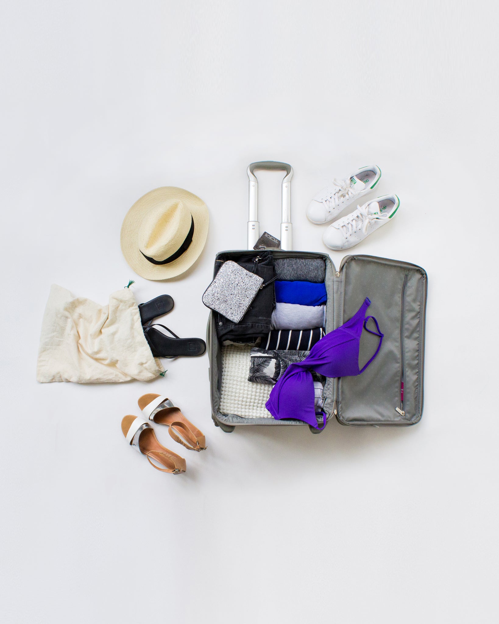 8 Period Purse Essentials to Pack for Traveling On Your Menstrual Cycle —  hey ShannonAshley