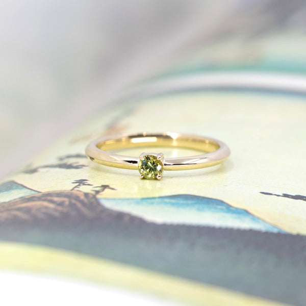 Small Round Green Garnet Yellow Gold Ring