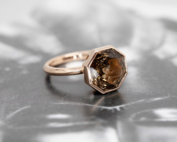 octagonal smoky quartz rose gold bena jewelry cocktail ring montreal made on dark background