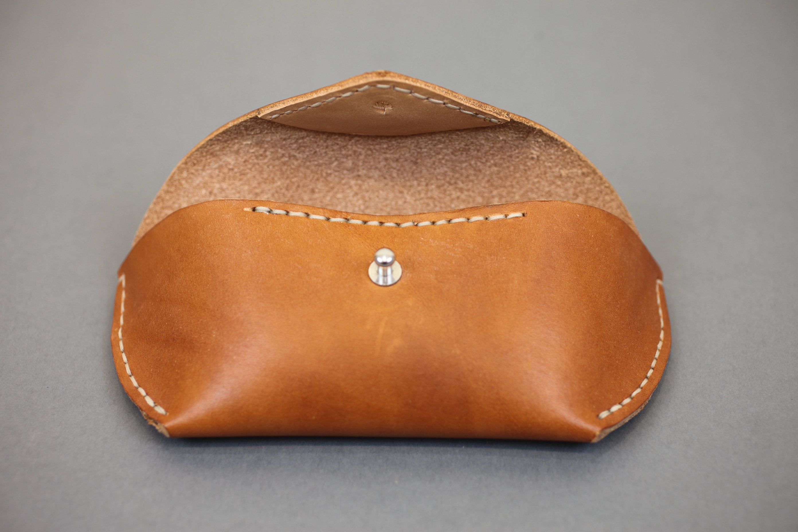 ray ban brown leather case