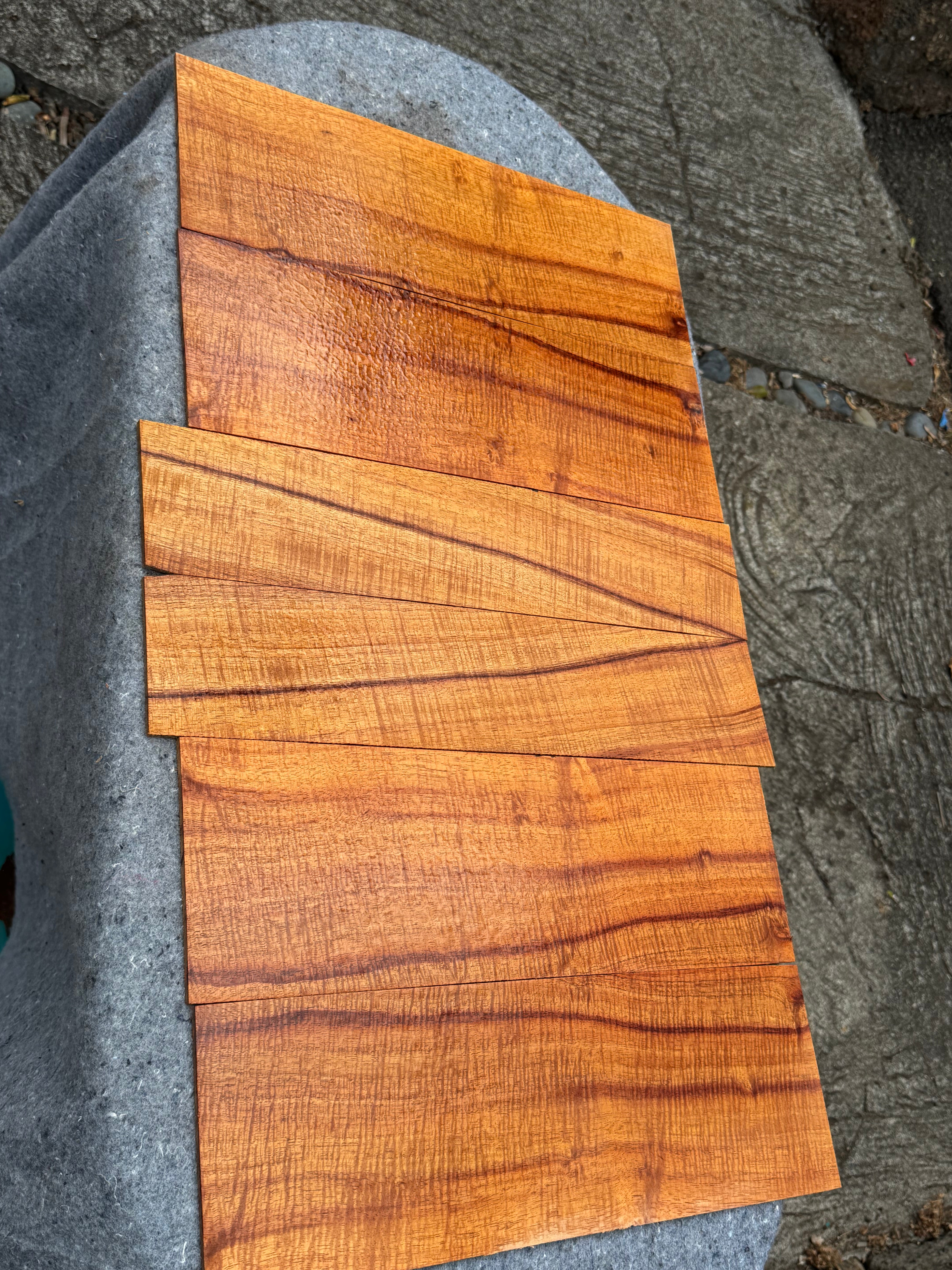 “The Meadow” Premium Curly Koa 6 piece Tenor Ukulele