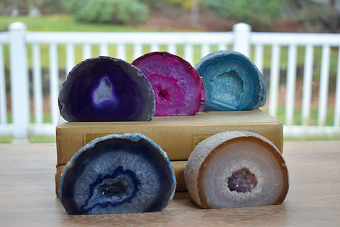 agate geodes in various colors