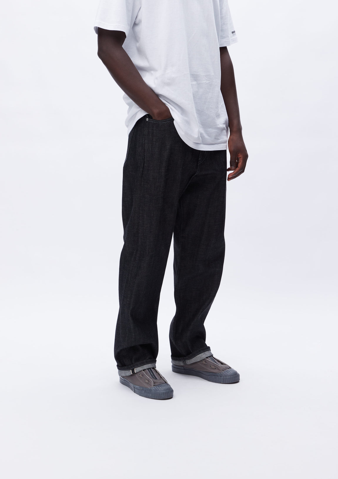 NEIGHBORHOOD RIGID DENIM DP BASIC PANTS | labiela.com