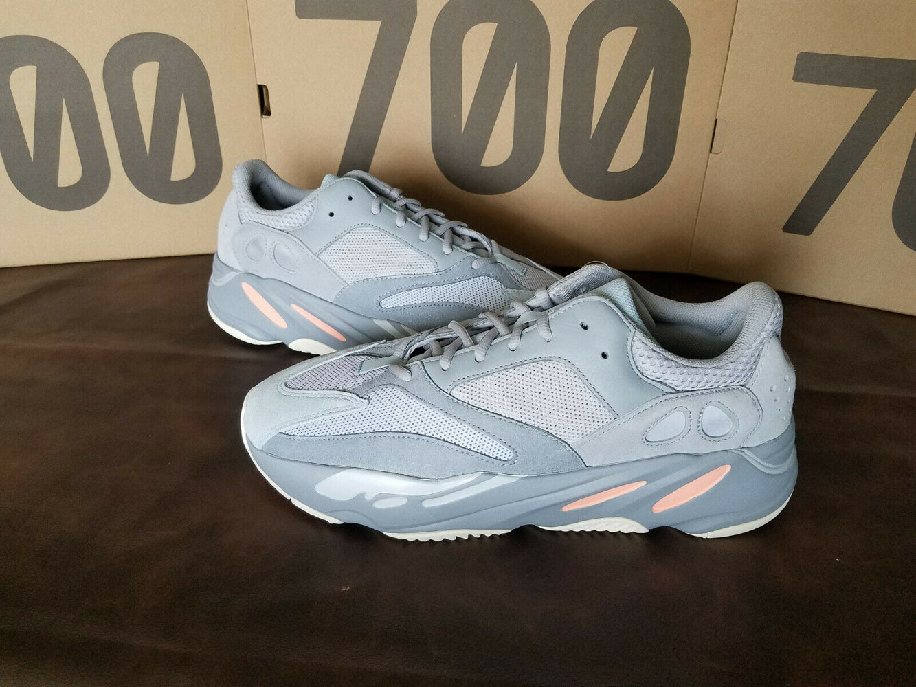 DS adidas Yeezy Boost 700 Inertia 