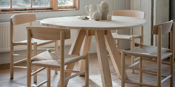 Hambledon Round Oak Dining Table