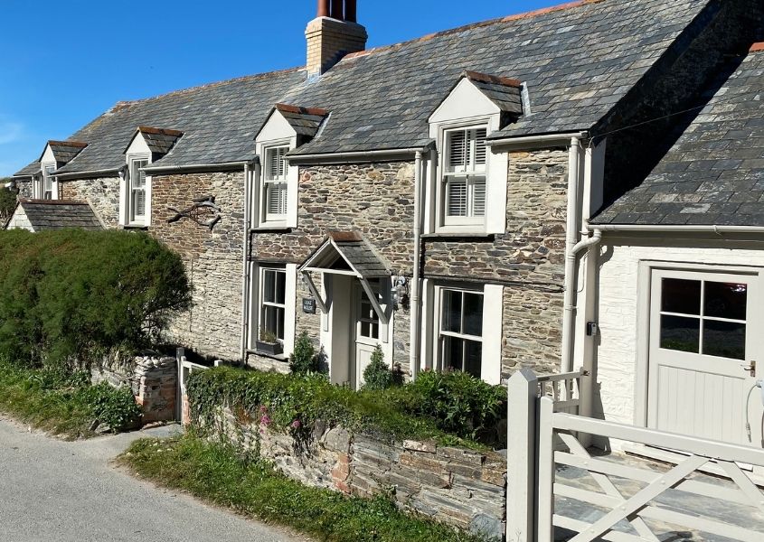 Leat House cottage in Cornwall