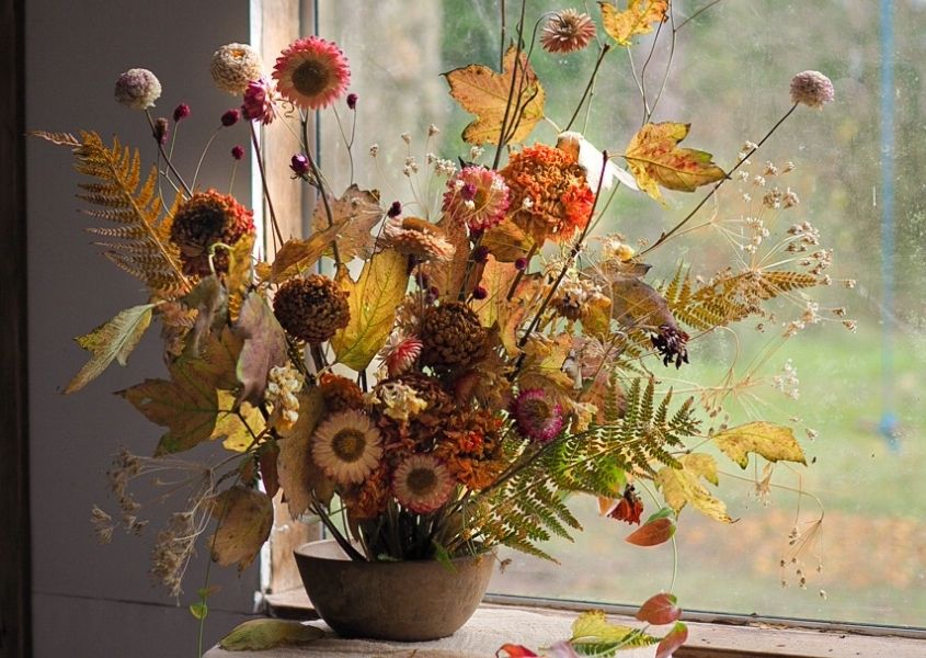 Magical dried flowers with floral artist Bex Partridge