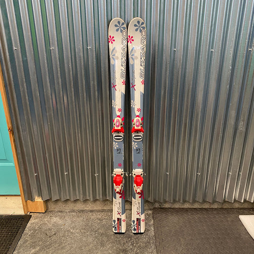Blive overtro Ondartet tumor Used Kid's Skis — Vermont Ski and Sport