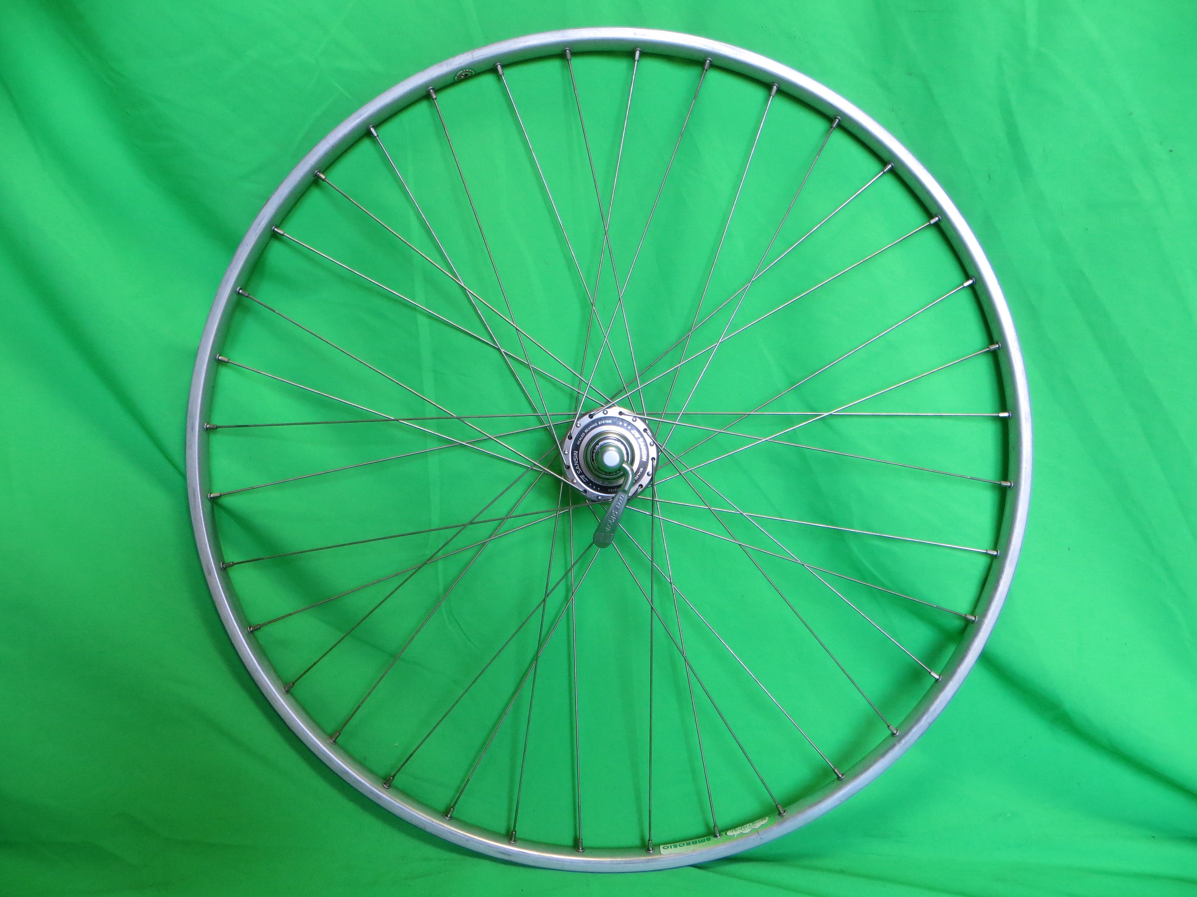 Ambrosio Montreal 700c 36H Tubular rim, Sansin Pro Training 100mm/9mm Front Hub Quick Release (24120103)