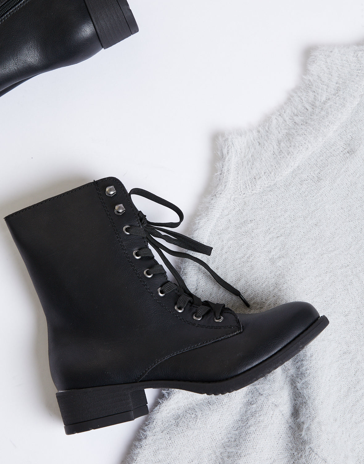 lace up black combat boots