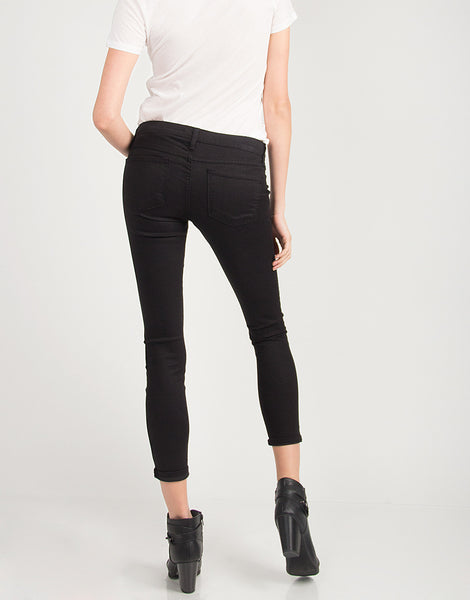 Classic Straight Leg Black Skinny Jeans – 2020AVE