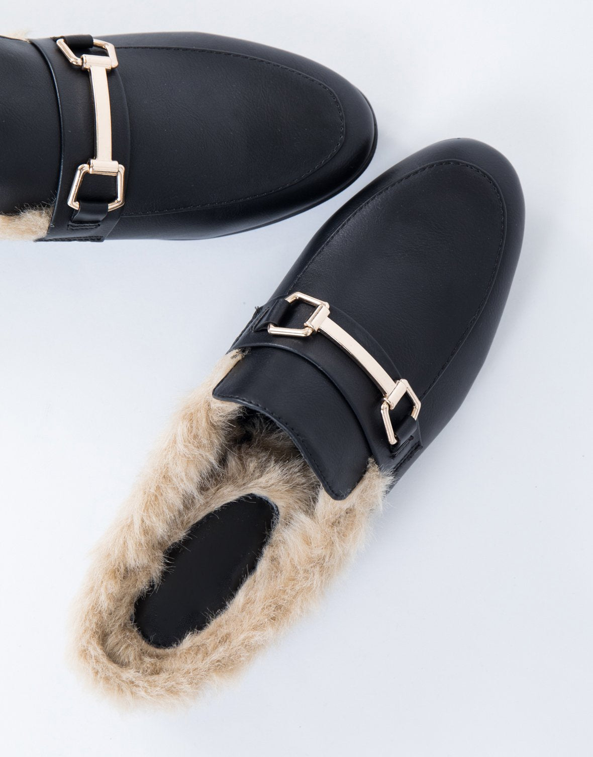 womens leather slides