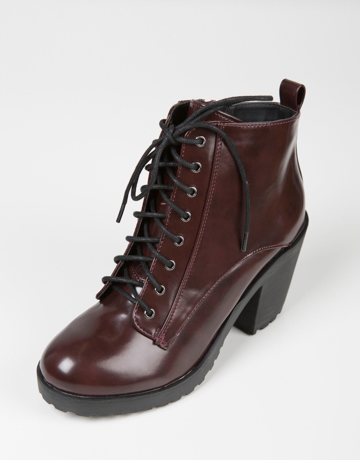 Lace-Up Contrast Boots - 7 – 2020AVE