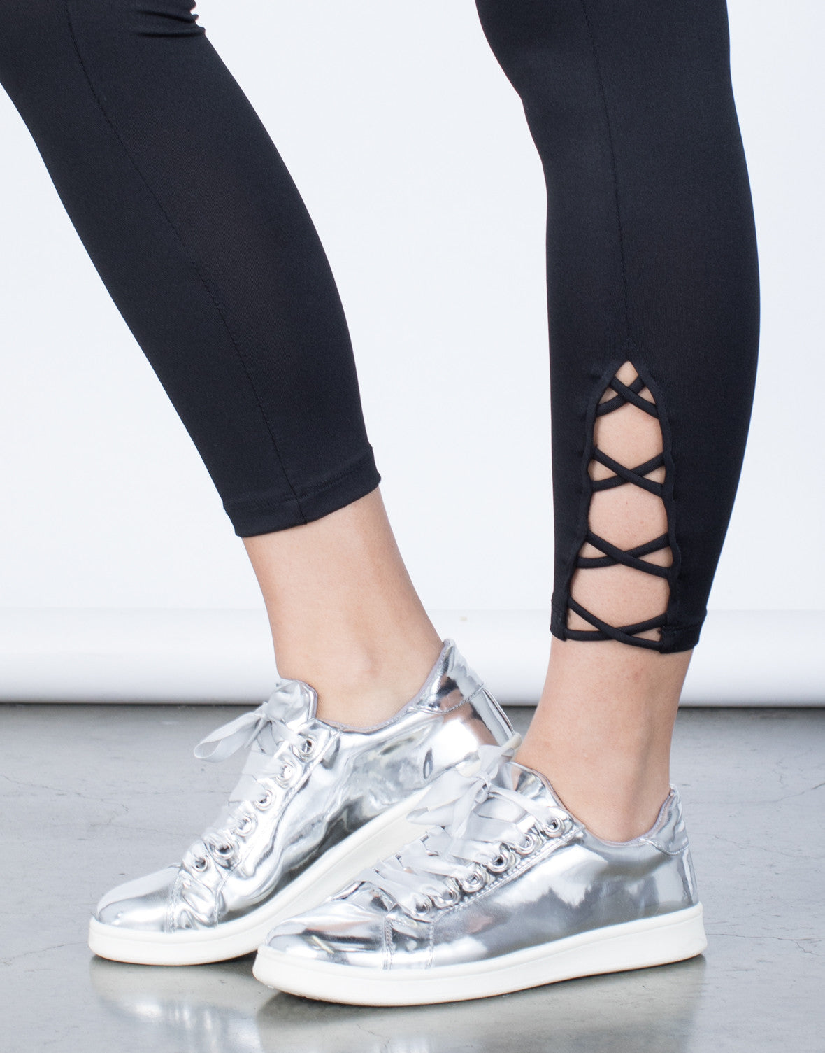 Shiny Metallic Sneakers - Silver 