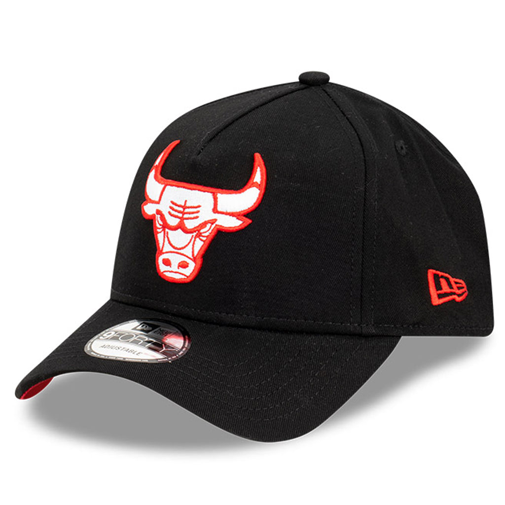 grey bulls snapback