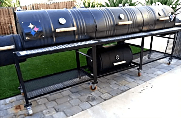 Moss Grills Joeys Ranch Style Barbecue Grill / 55 Gal Barrel