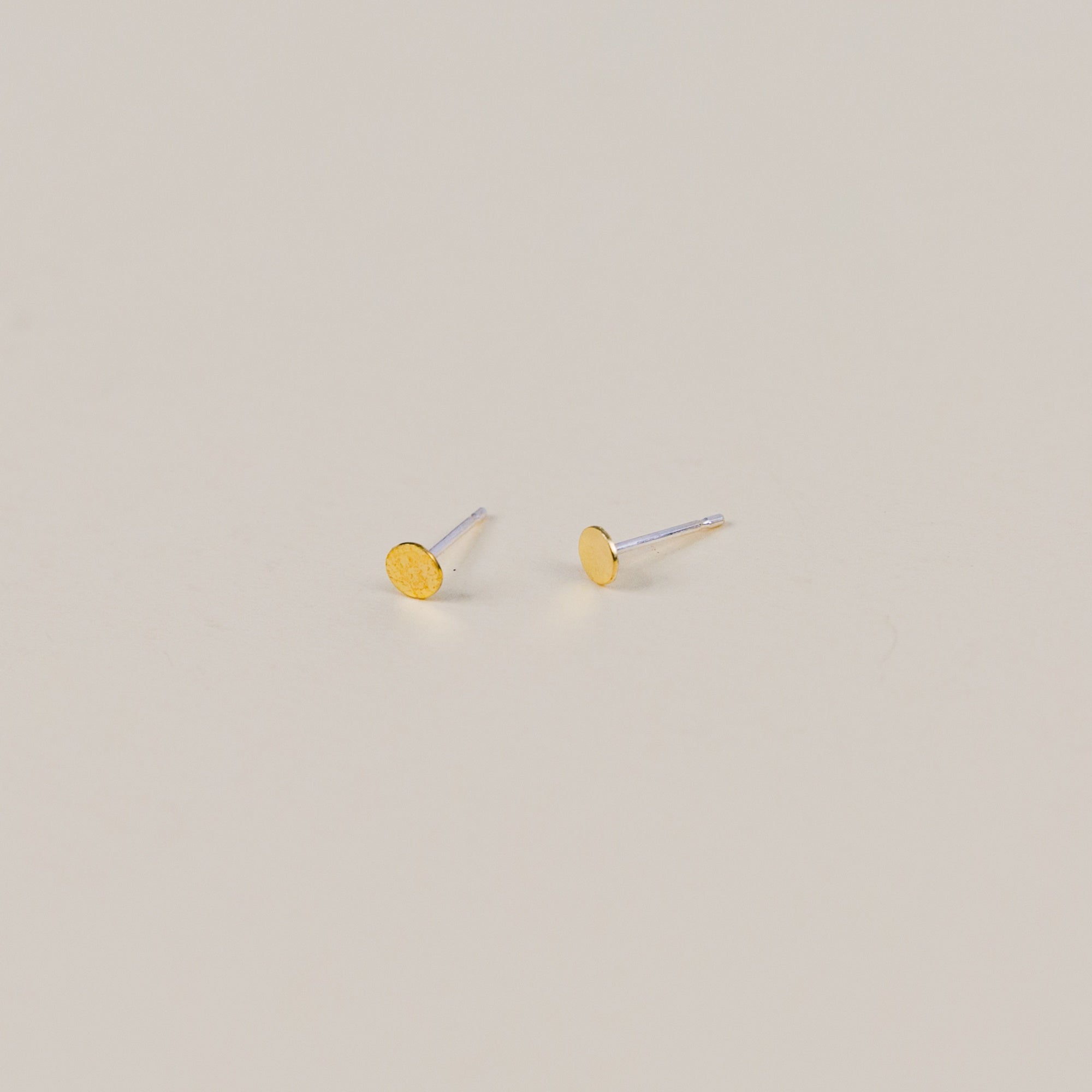 Medium Dot Earrings, 4mm - 22K Gold