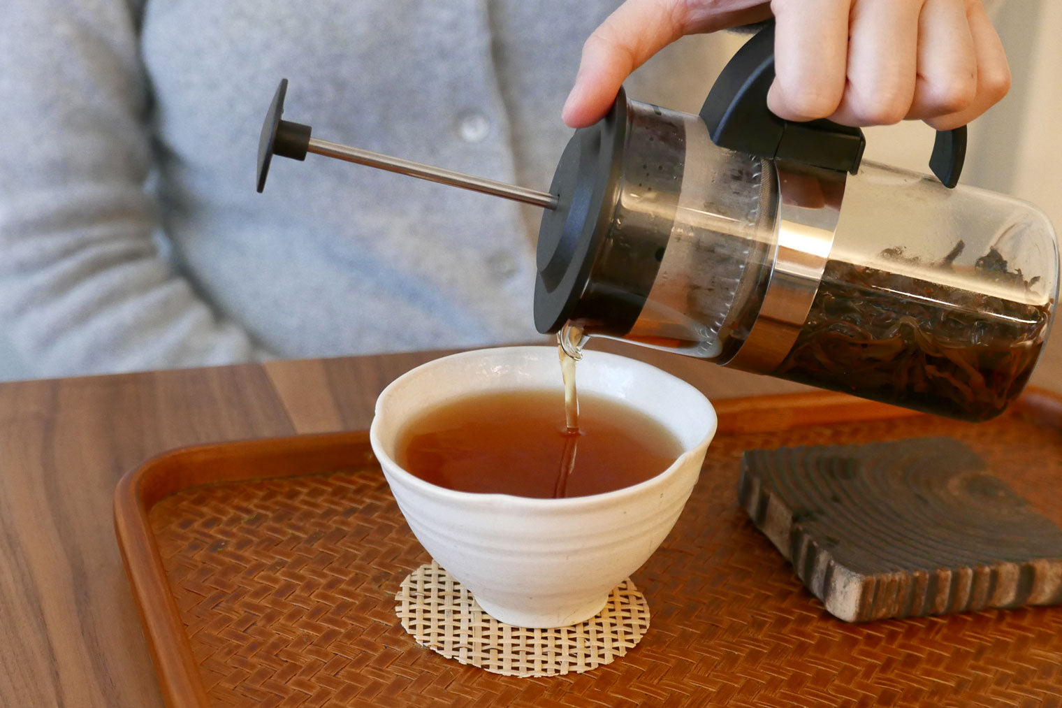 How to Make Tea with a French Press