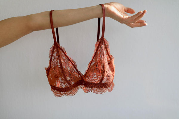 Bralette red by Coco Malou BH non-wired on arm