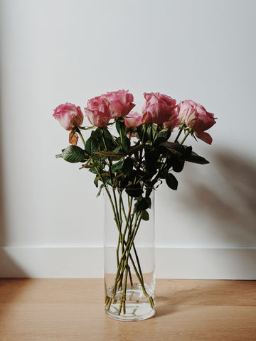 Cylinder Vase for rose bouquet