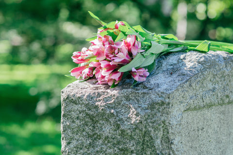 tombstone flowers for sympathy