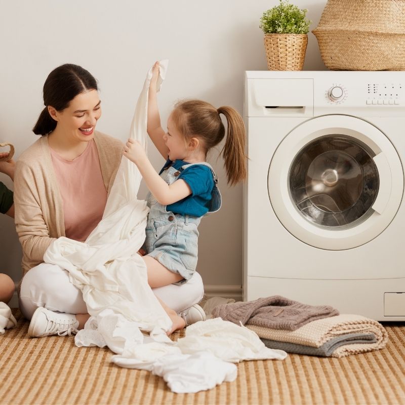 mother daughter laundry