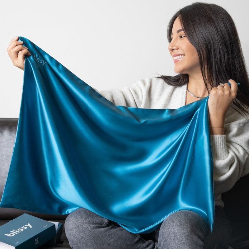 aqua silk pillowcase zippering