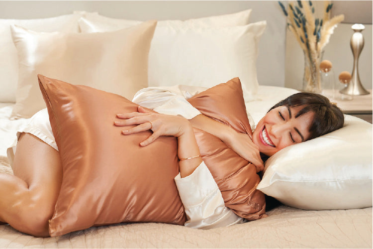 woman with cinnamon blissy pillowcase